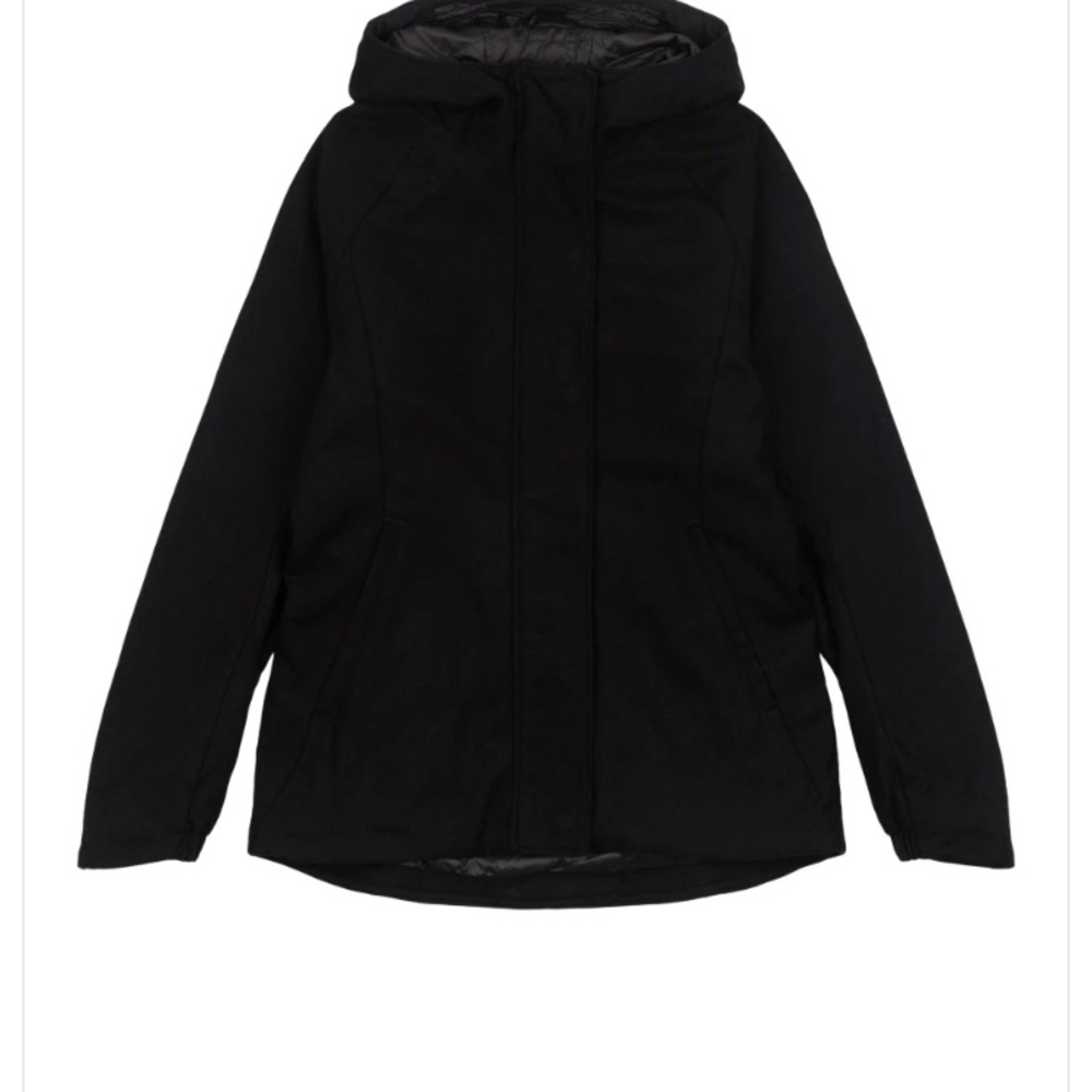 Patagonia Women’s 80% Wool Insulated Hooded Jacket